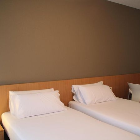 Hostal Abodi Pamplona Exteriör bild