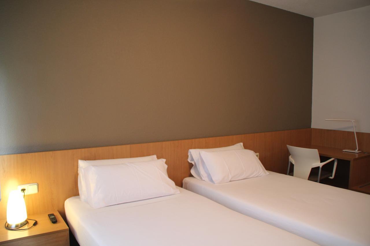 Hostal Abodi Pamplona Exteriör bild